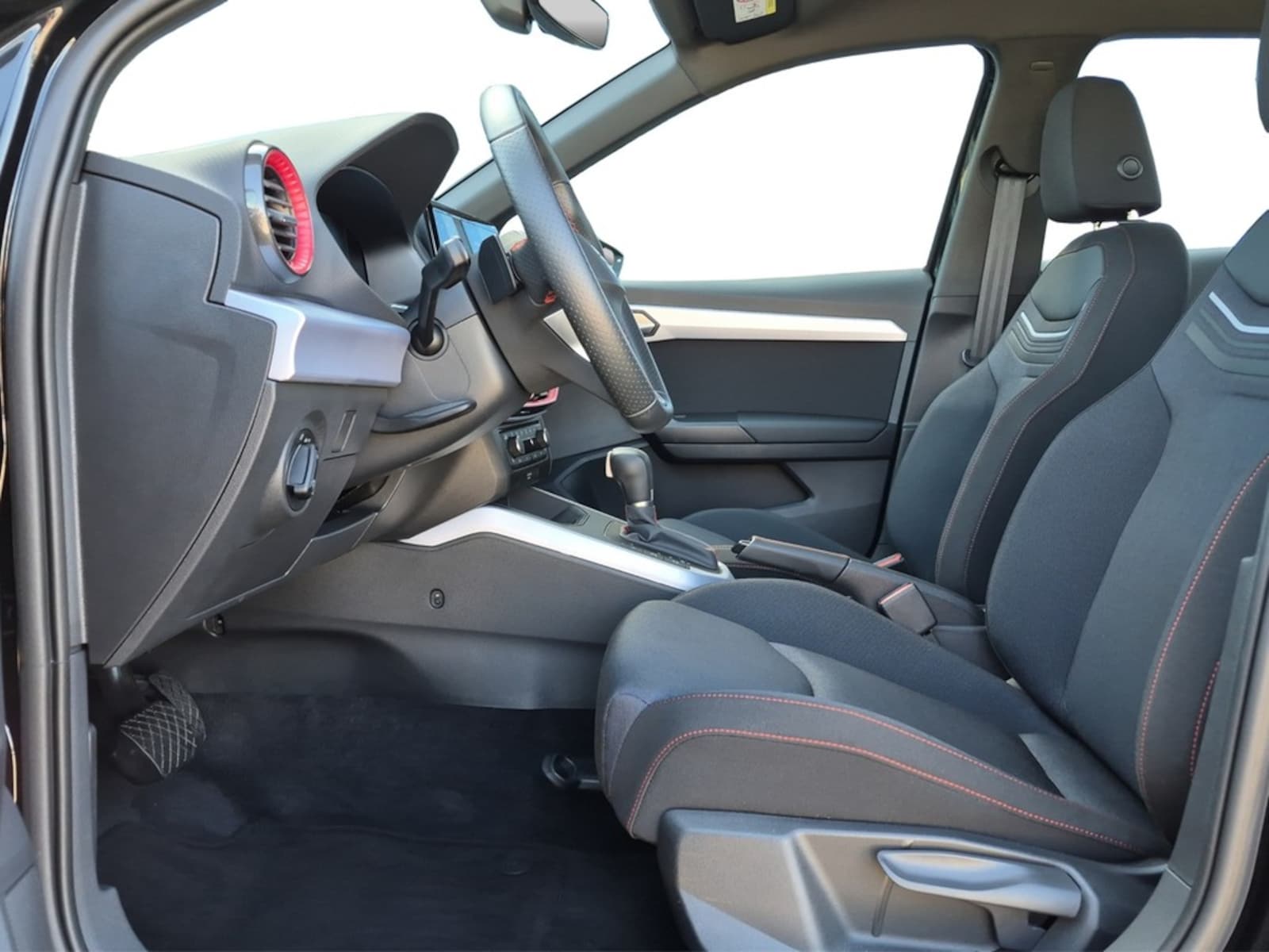 SEAT Arona – Bild 13