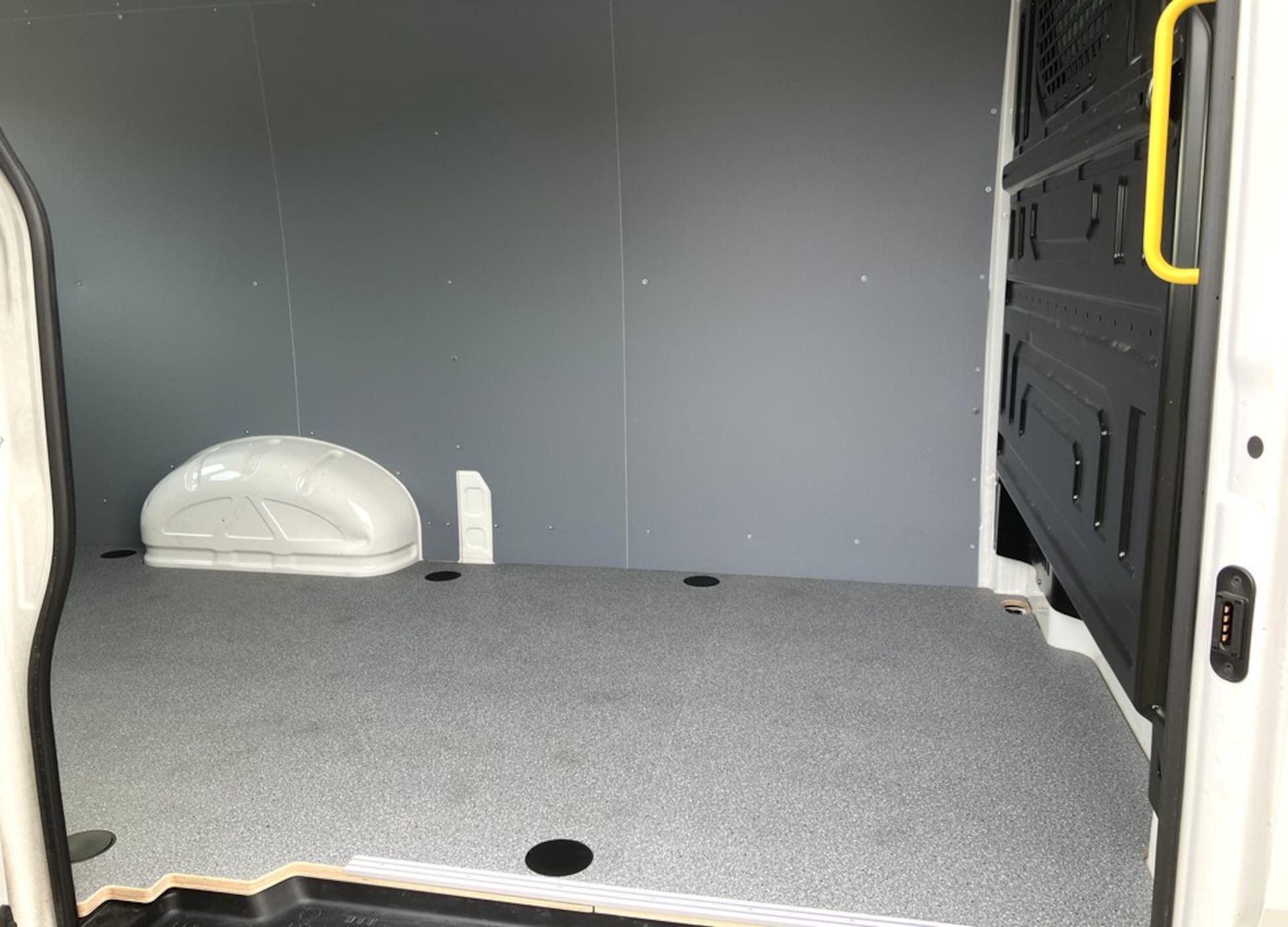 Volkswagen Crafter Kasten mittlerer Radstand