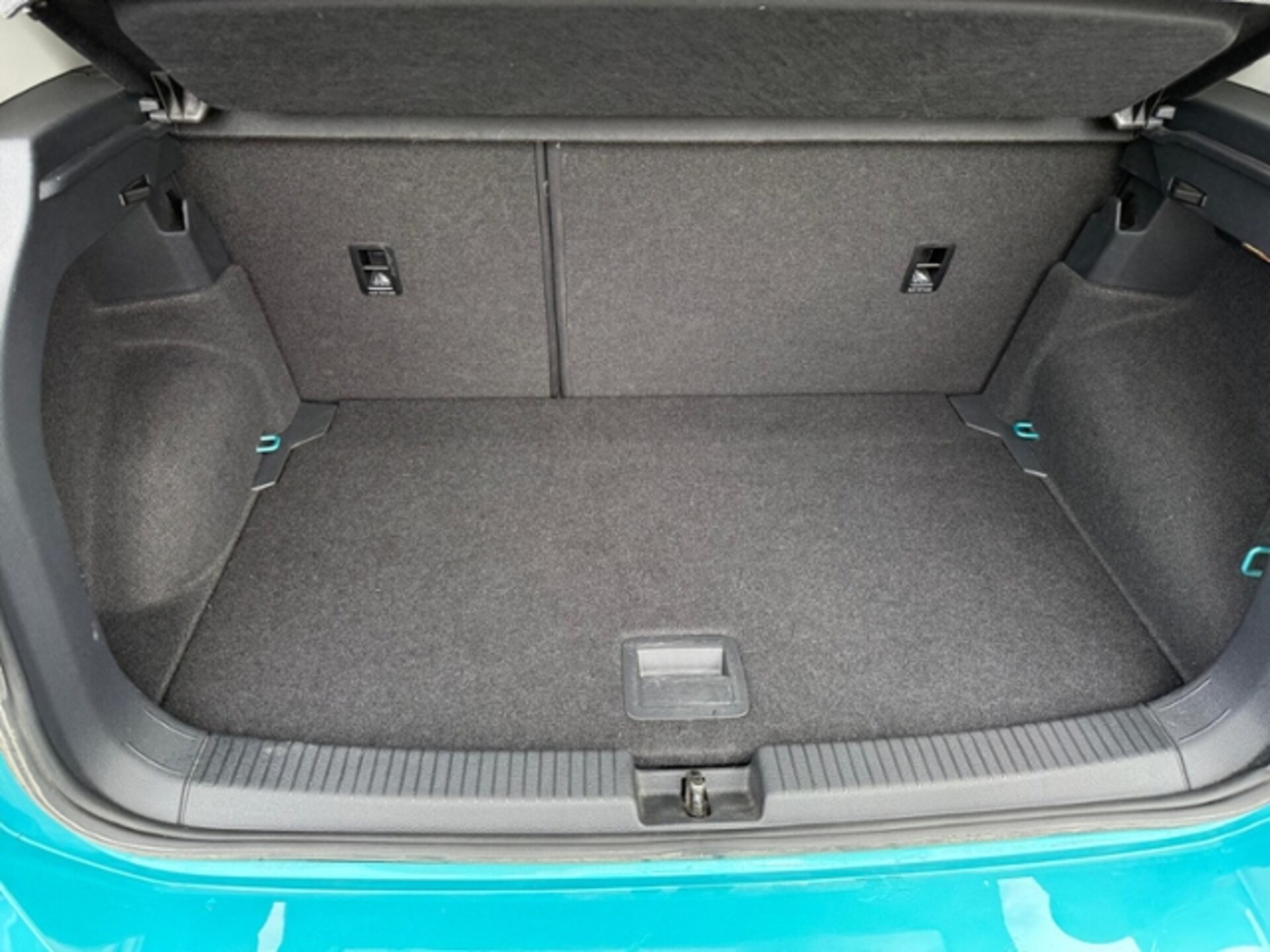 Volkswagen T-Cross United