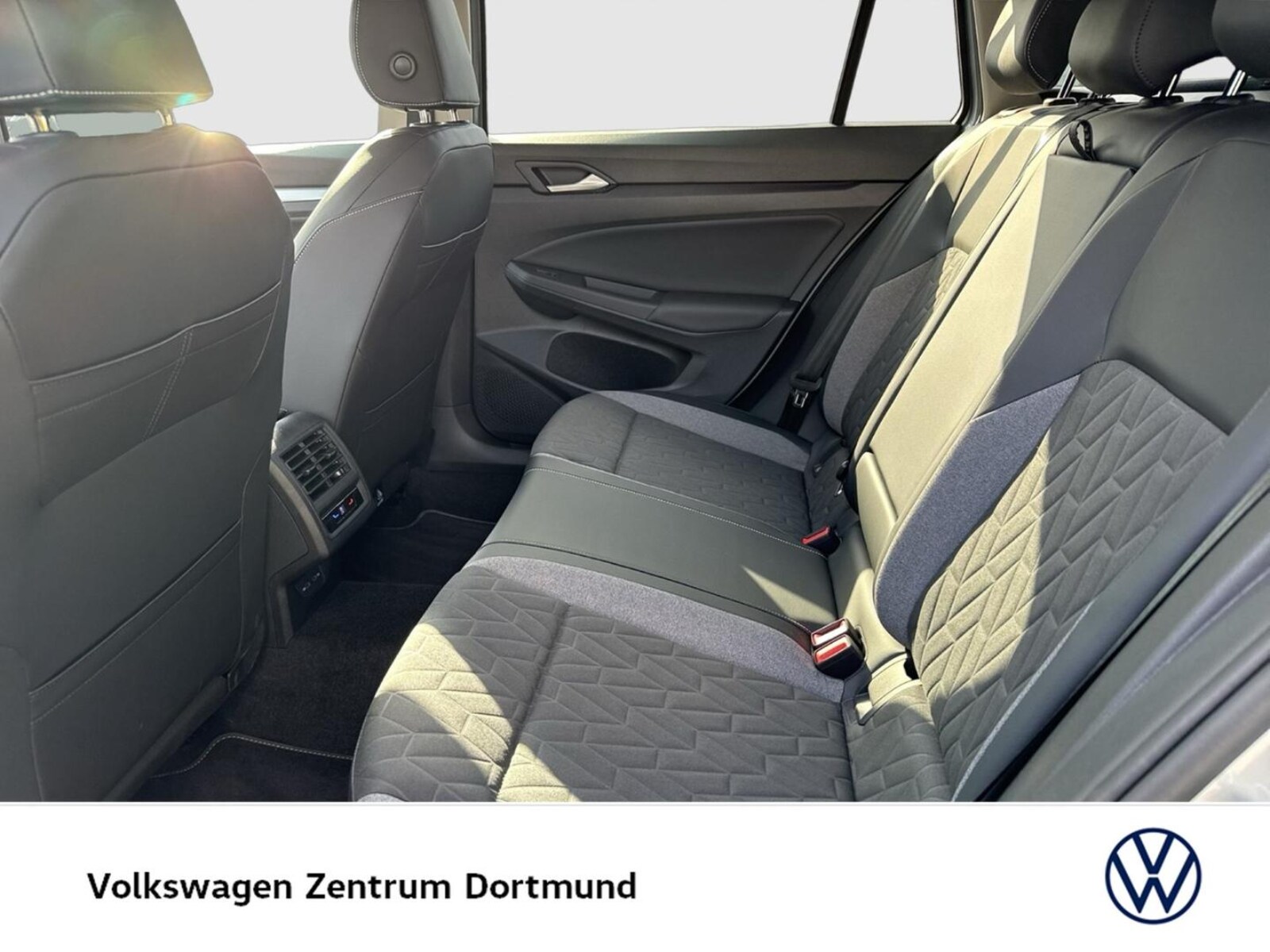 Volkswagen Golf Variant – Bild 9
