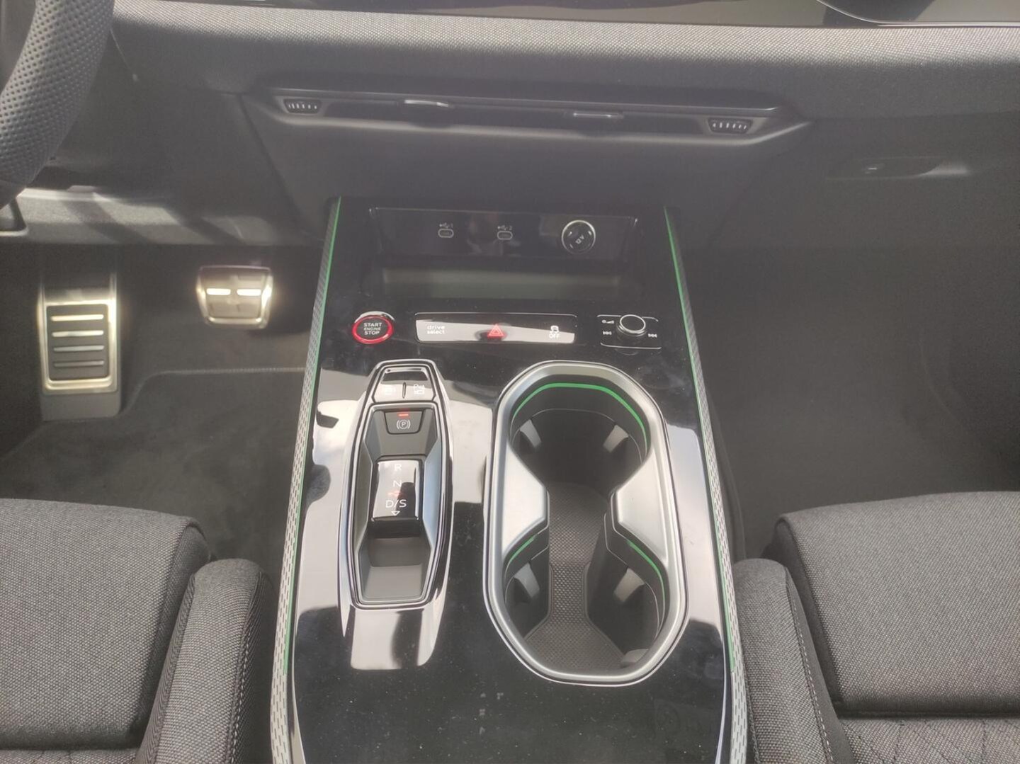 Bild über Audi A6 Limousine edition one TDI quattro 150 kW S tronic - für weitere Informationen kontaktieren Sie den Audi Partner