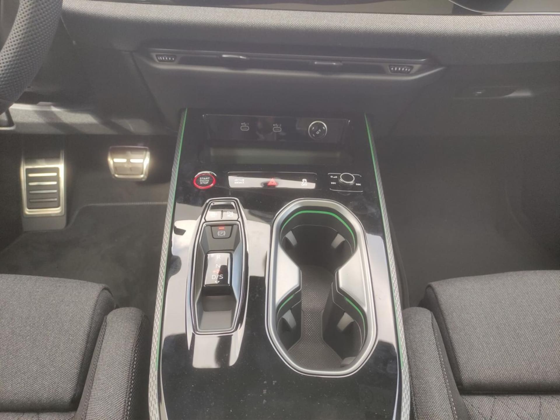 Audi A6 Limousine edition one