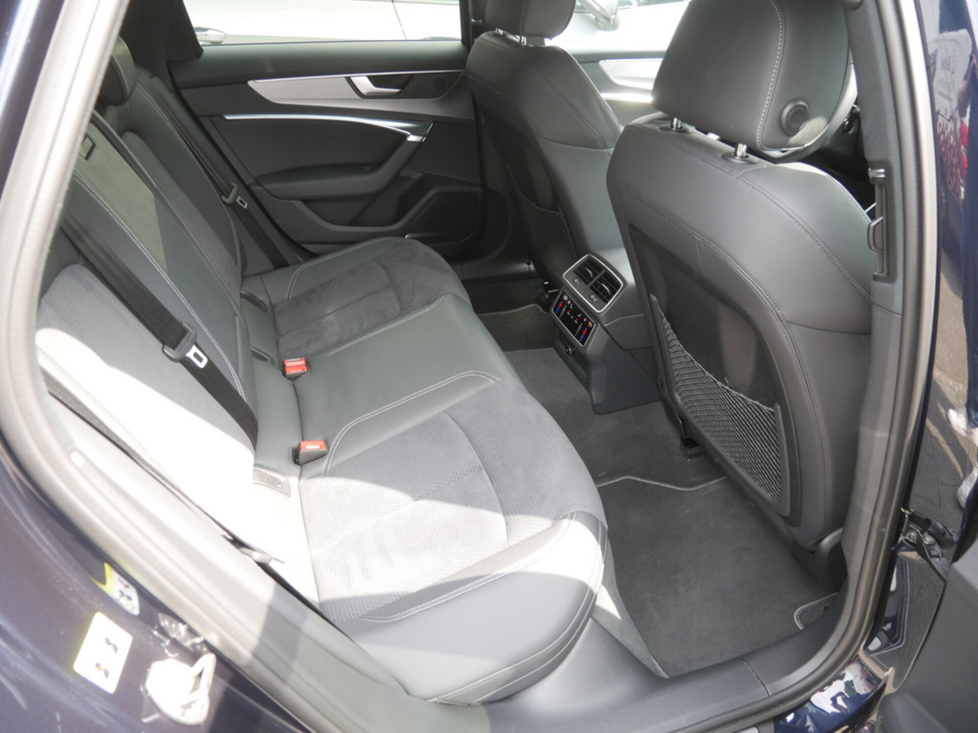 Audi S6 Avant