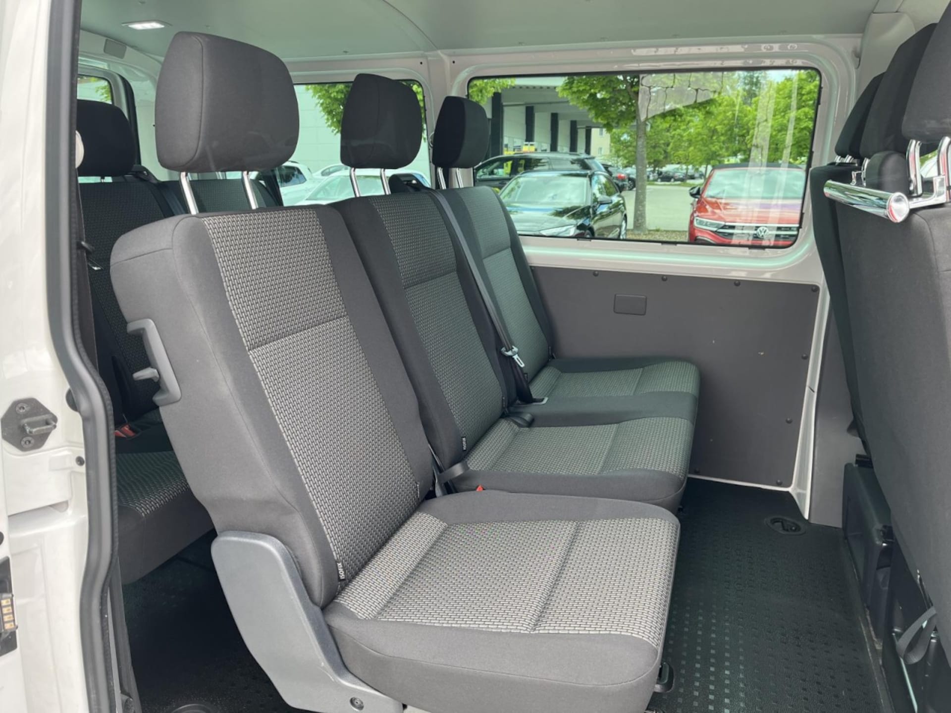 Volkswagen T6.1 Transporter Kombi kurzer Radstand
