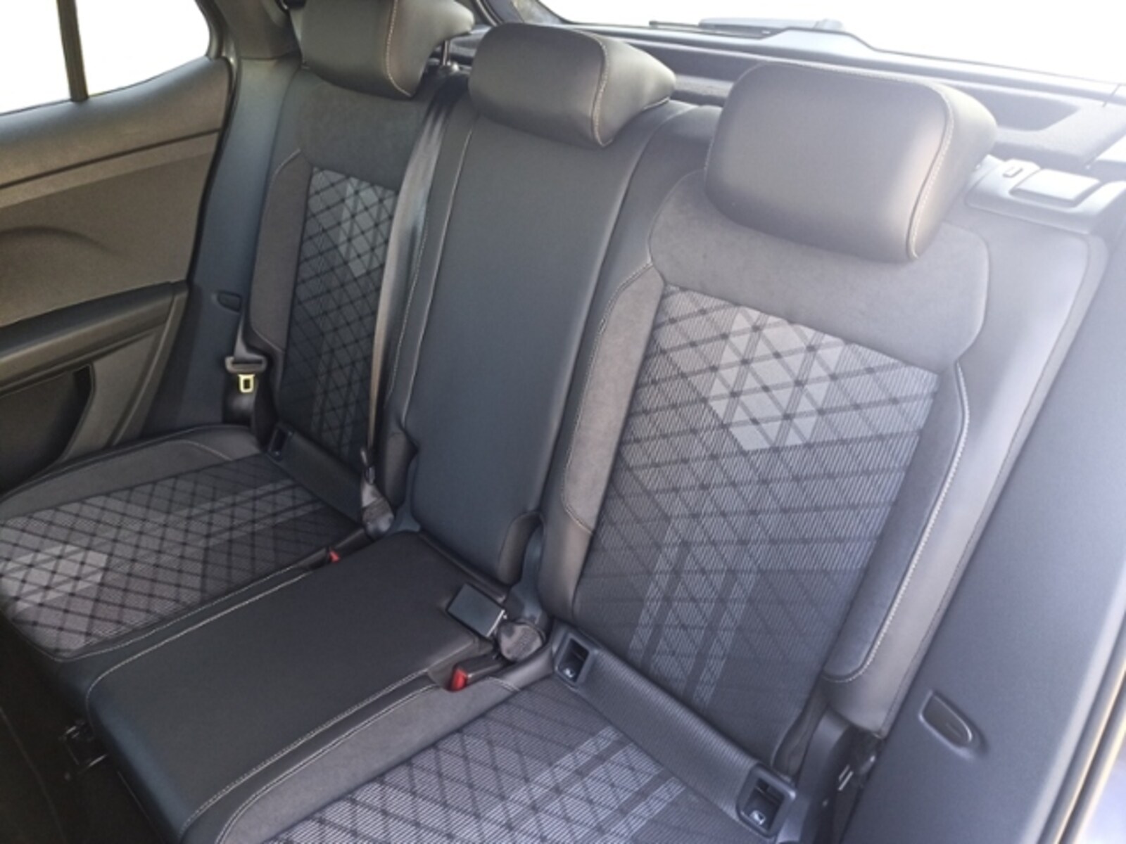 Volkswagen T-Cross – Bild 13