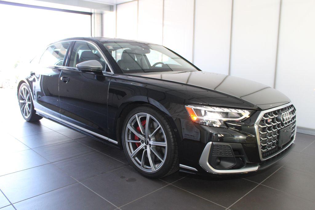 2023 Audi S8 4.0T quattro Tiptronic's photo