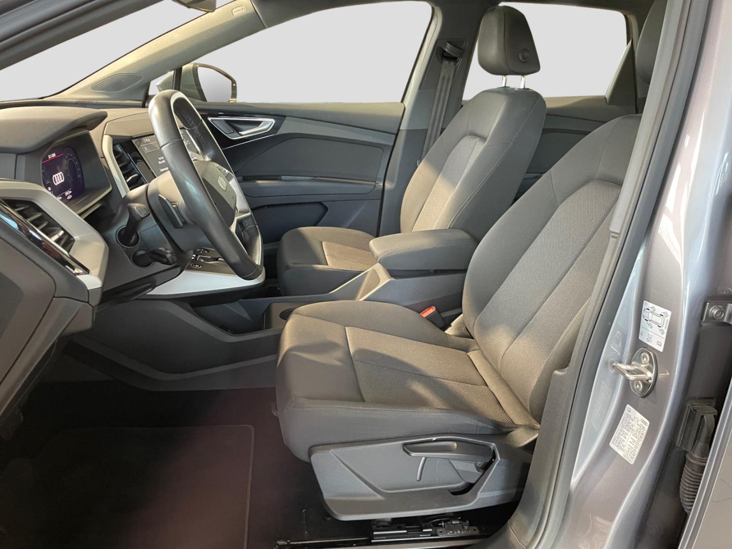Image about Audi Q4 e-tron 40 e-tron