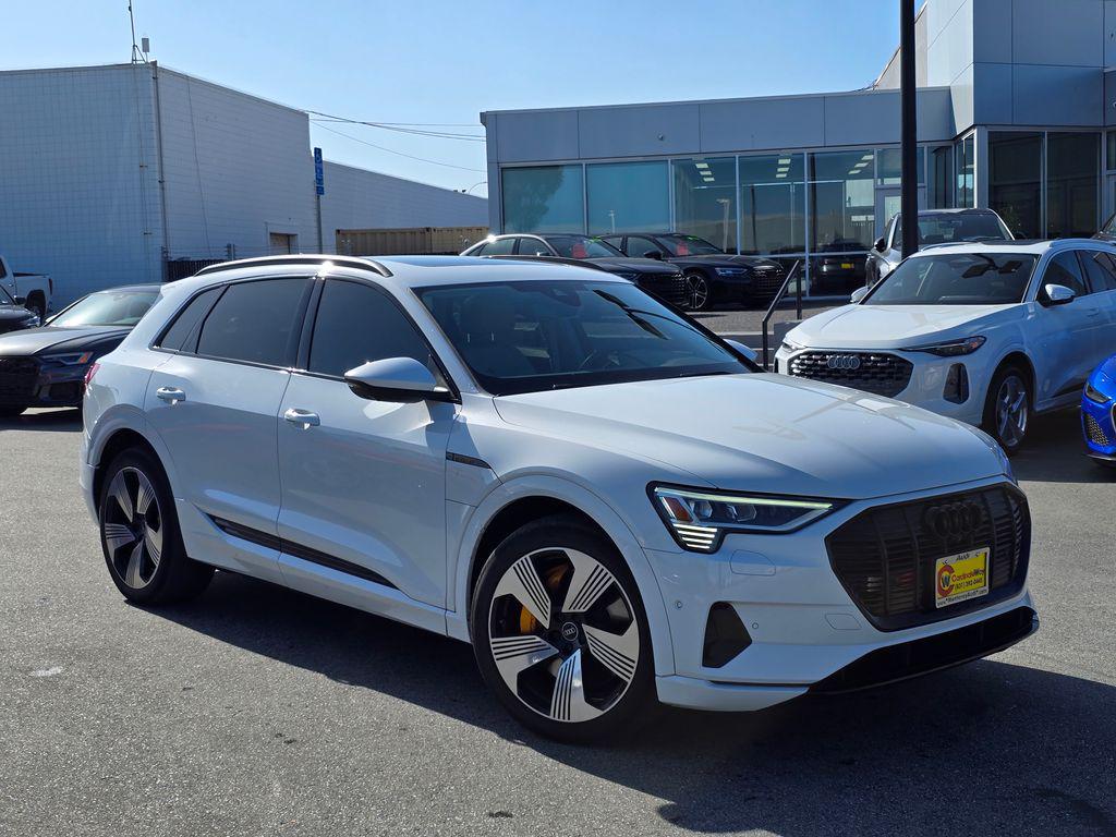 2023 Audi e-tron 95 kWh Premium Plus quattro's photo