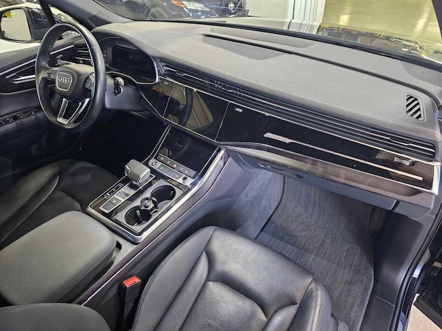 2023 Audi Q7 Premium Plus - Photo 11