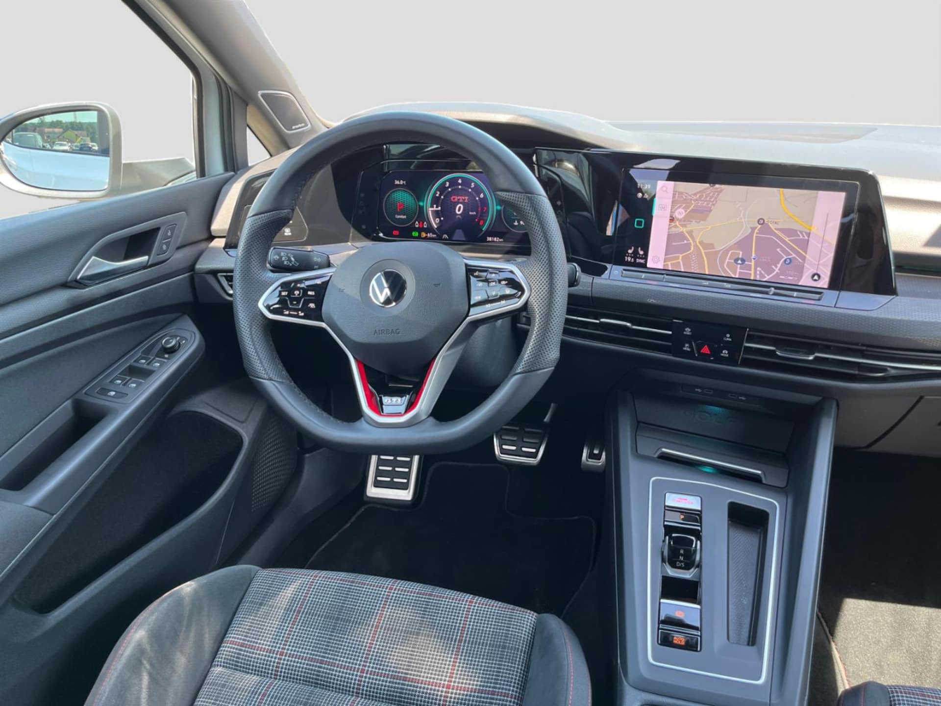 Volkswagen Golf GTI