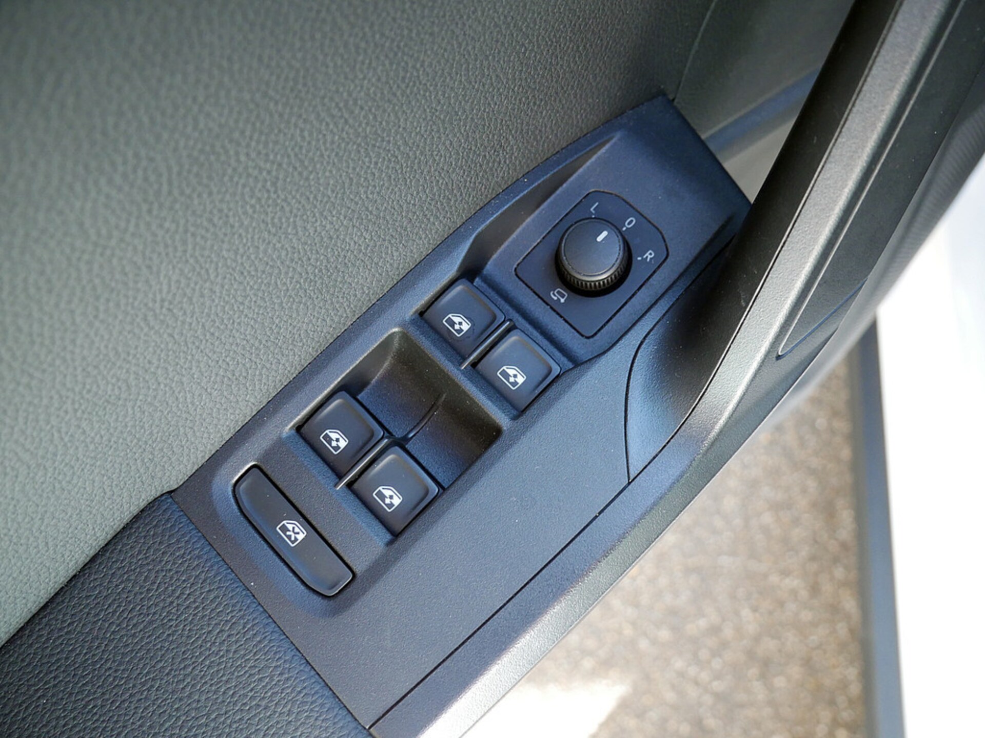 SEAT Arona FR