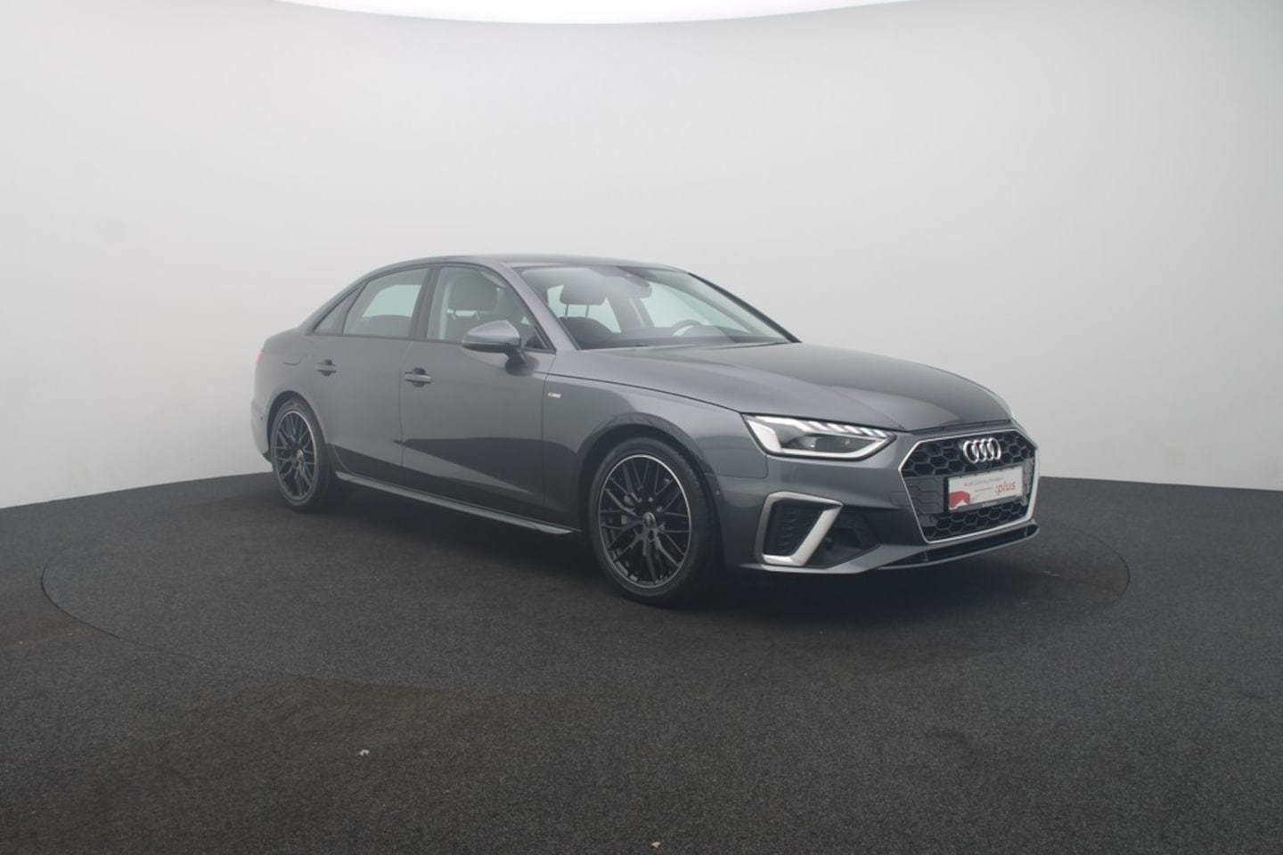 Bild über Audi A4 Limousine S line 40 TDI S tronic - für weitere Informationen kontaktieren Sie den Audi Partner