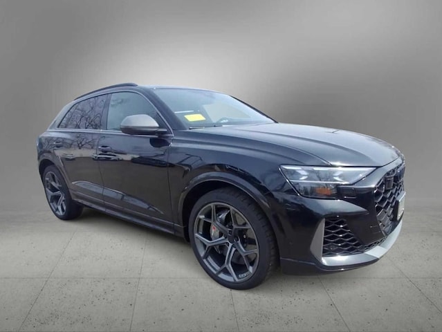 2026 Audi RS Q8 SUV performance