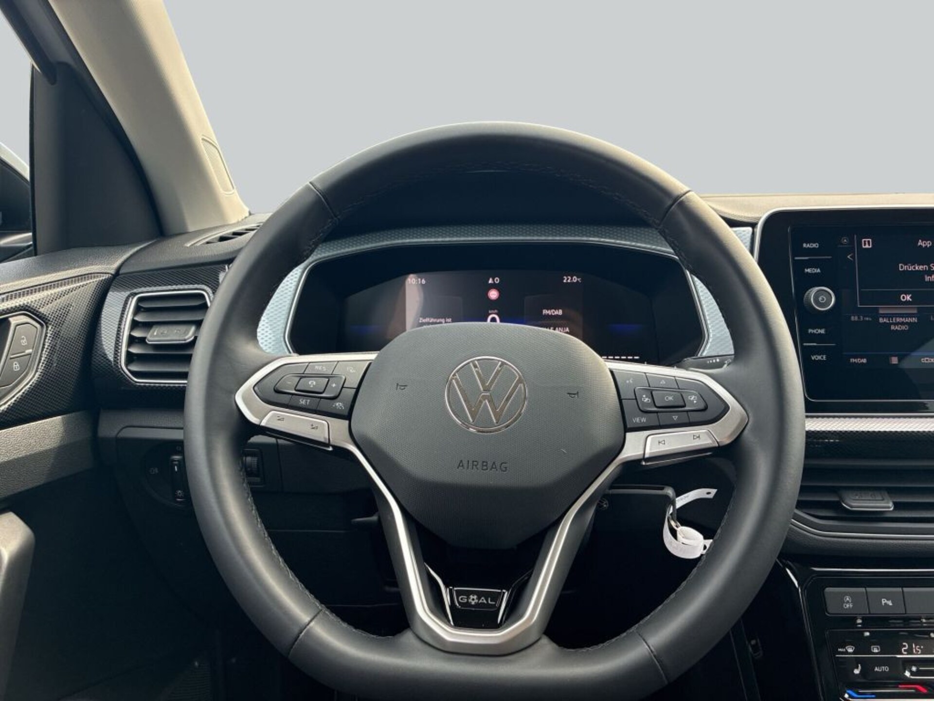 Volkswagen T-Cross Life