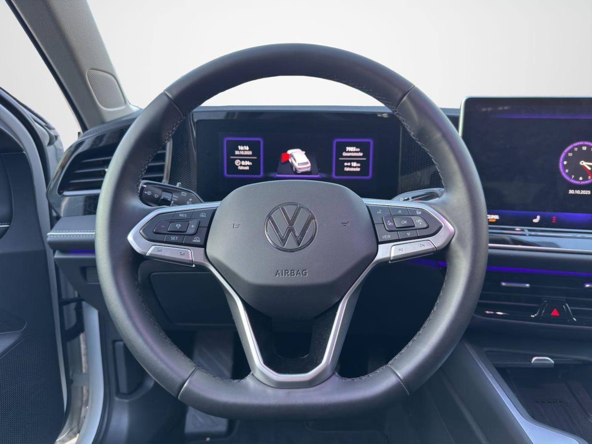 Volkswagen Passat Business