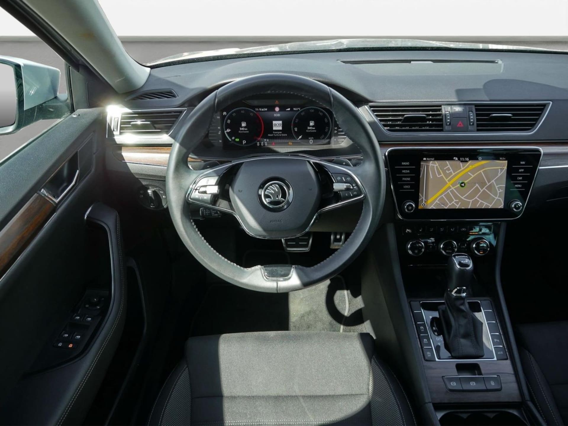 Skoda Superb Combi Scout
