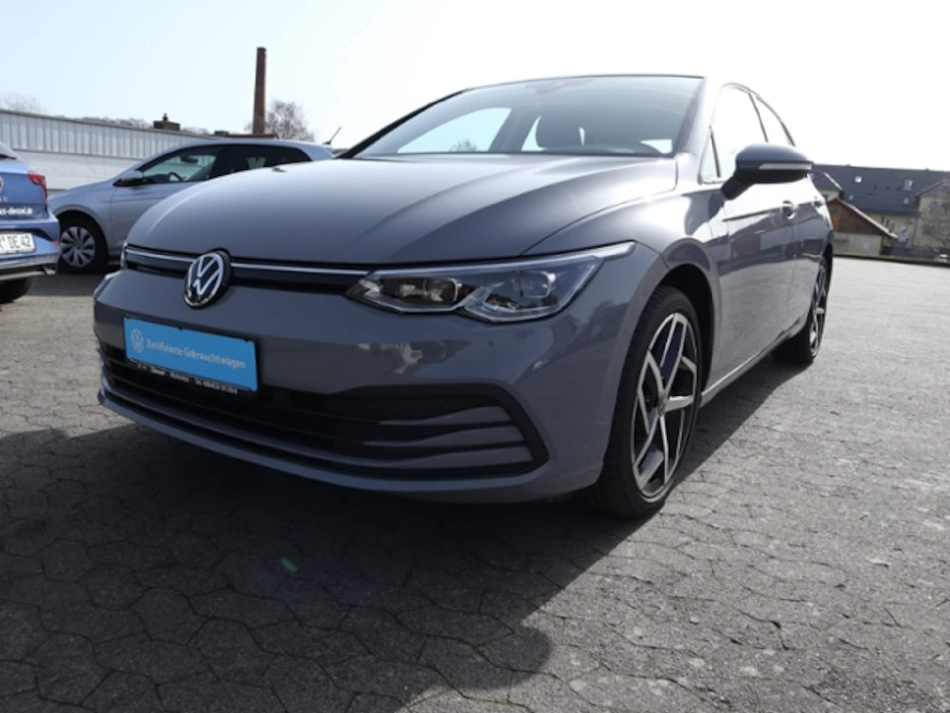 Volkswagen Golf Life