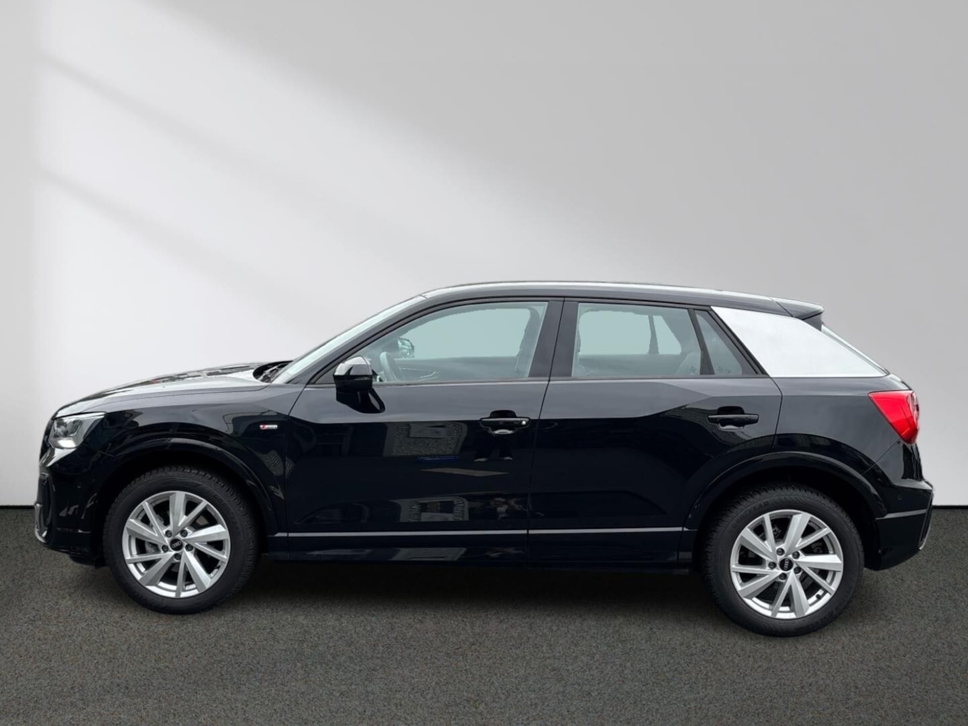 Audi Q2 S line