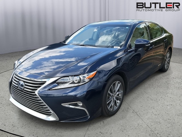 2017 Lexus ES 300h