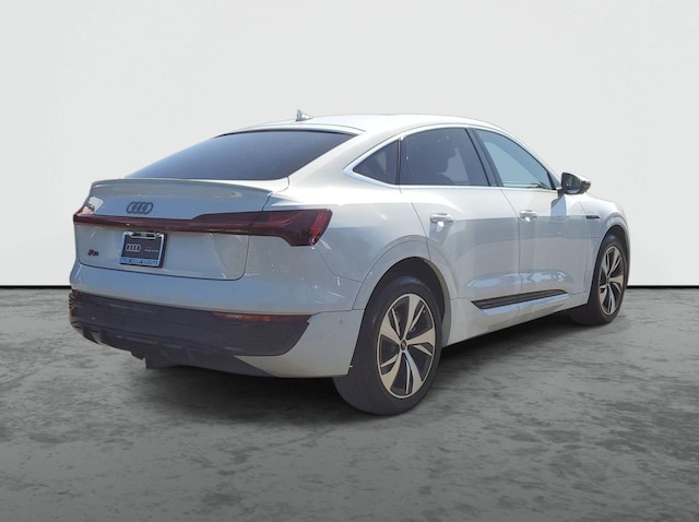 2024 Audi Q8 Sportback e-tron