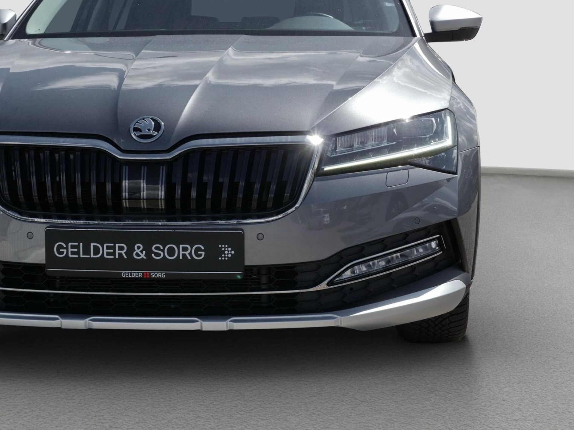 Skoda Superb Combi Scout