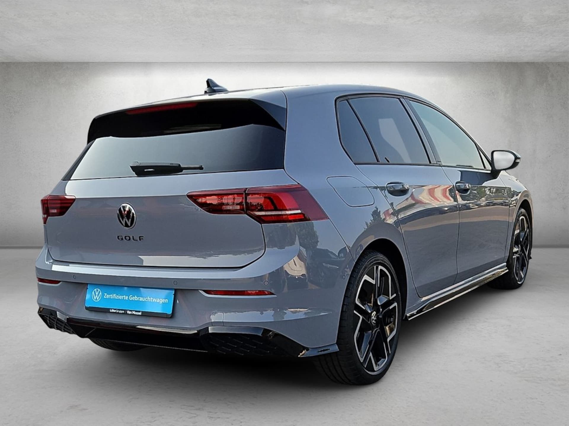 Volkswagen Golf R-Line