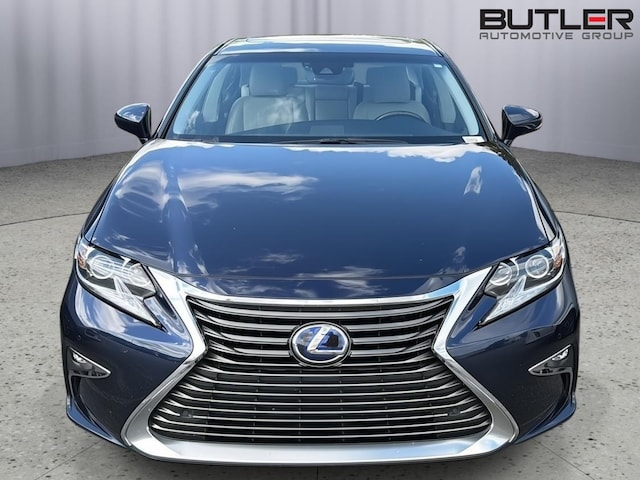 2017 Lexus ES 300h