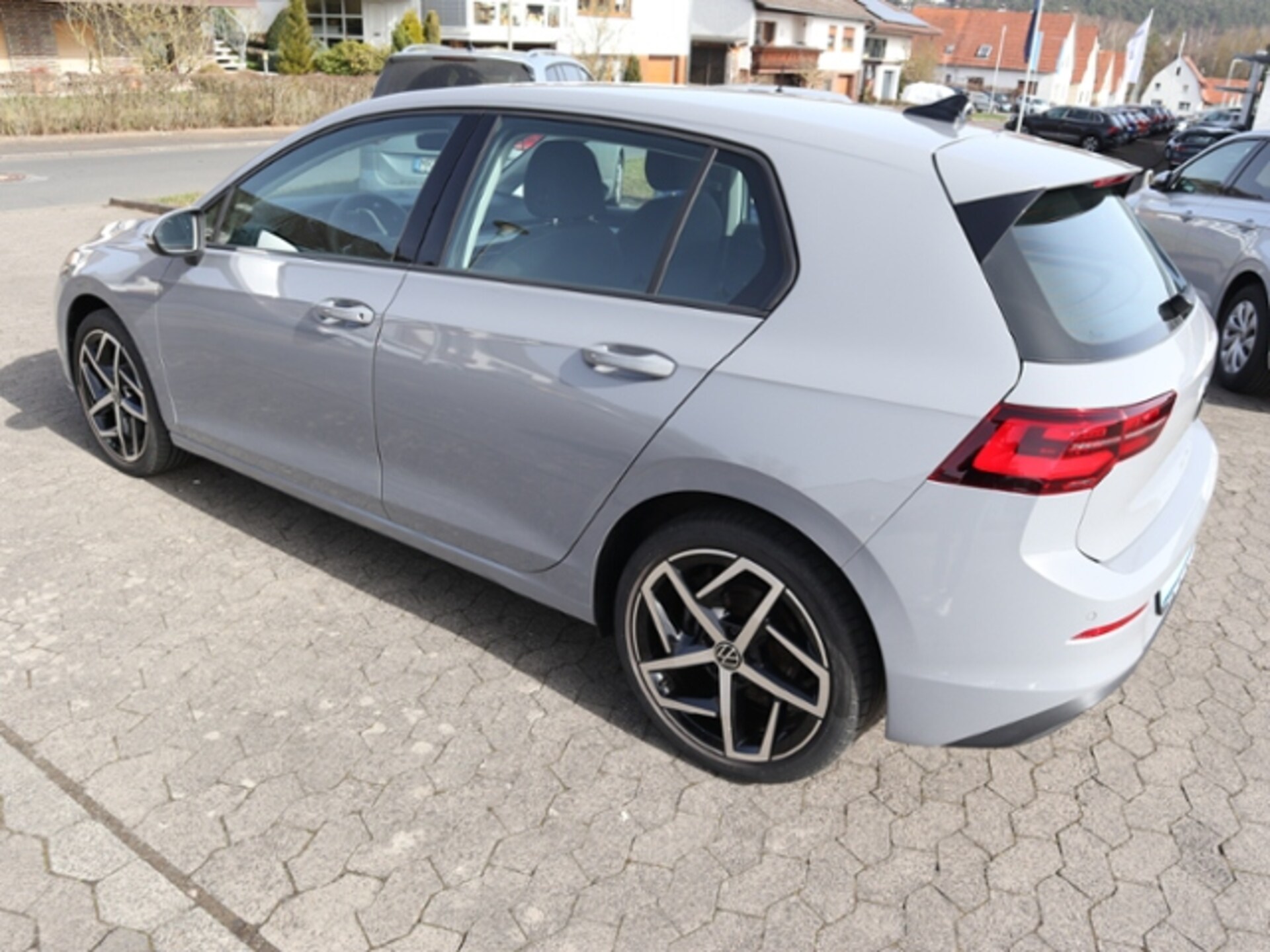 Volkswagen Golf Life