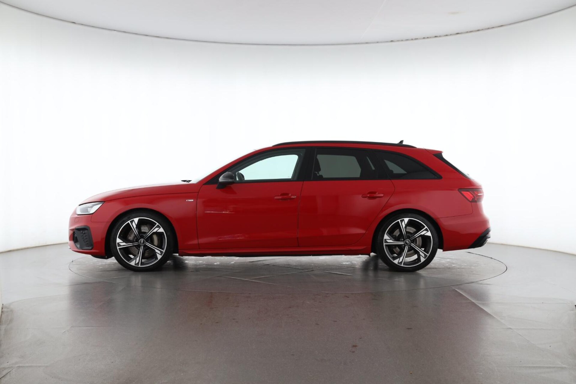 Audi A4 Avant S line