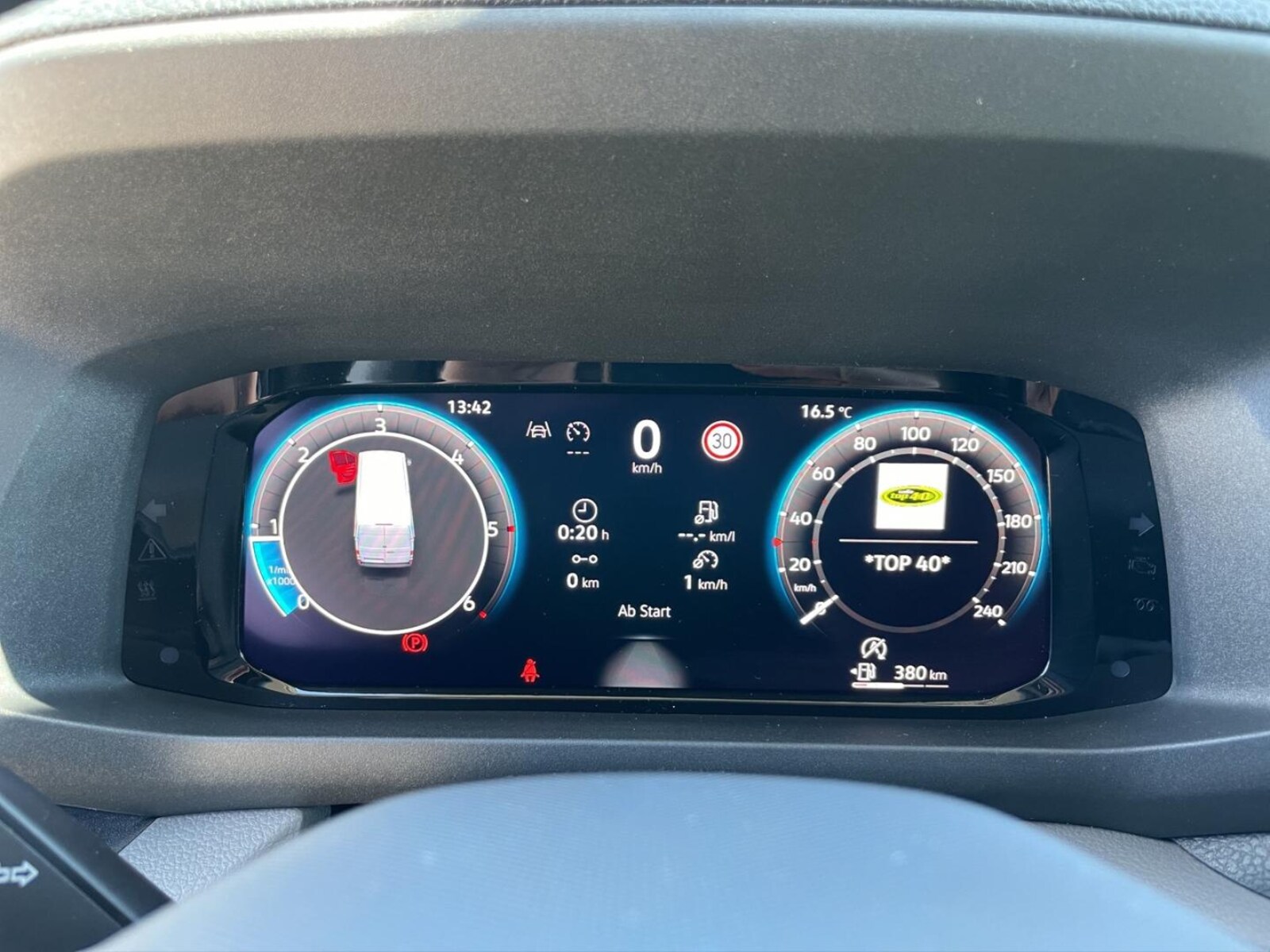Volkswagen Crafter Kasten mittlerer Radstand – Bild 10