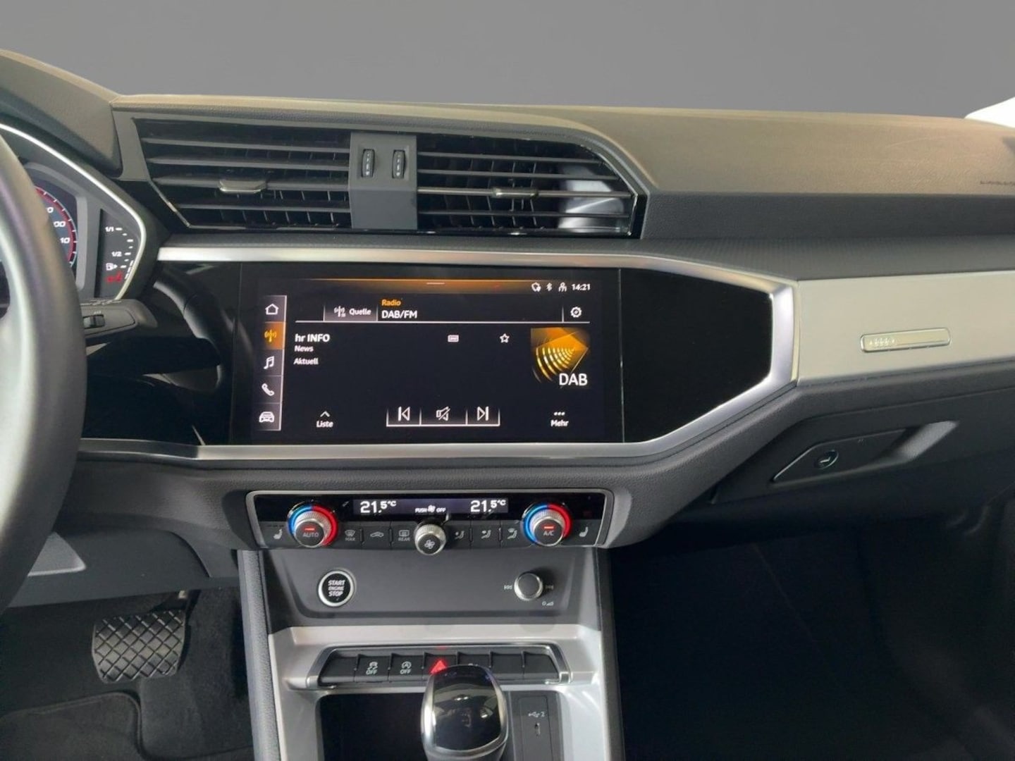 Bild über Audi Q3 35 TFSI S tronic - für weitere Informationen kontaktieren Sie den Audi Partner