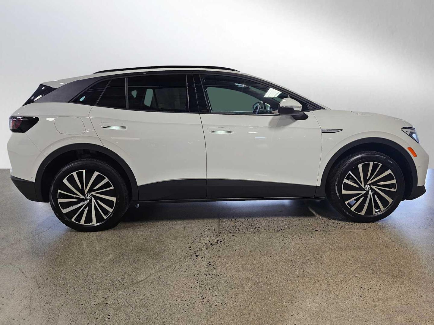 Used 2025 Volkswagen ID.4 PRO with VIN 1V2DSPE84SC004958 for sale in Bellingham, WA