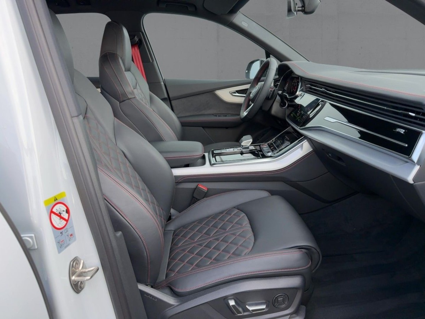 Bild über Audi SQ7 SUV TFSI quattro tiptronic - für weitere Informationen kontaktieren Sie den Audi Partner