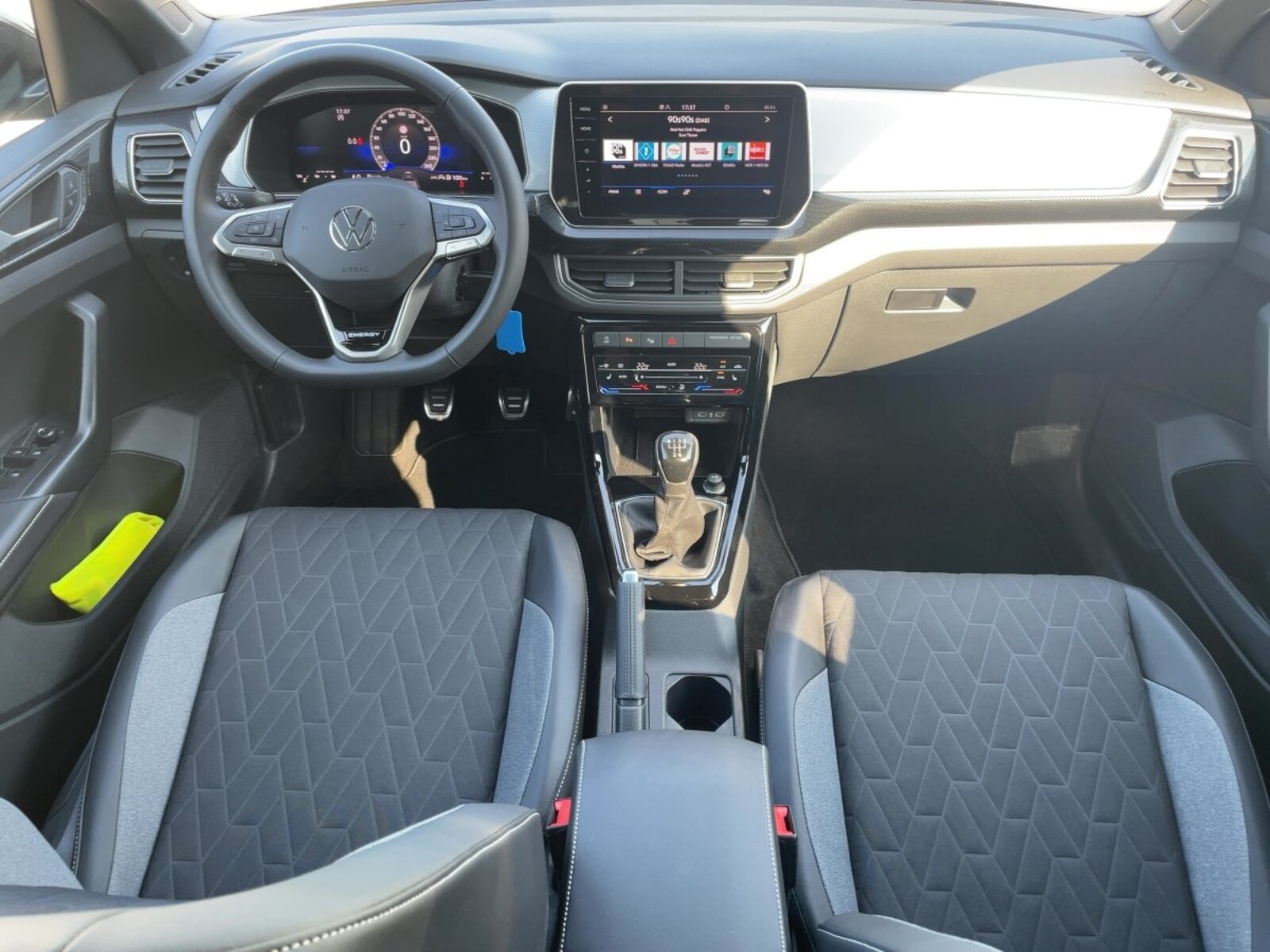 Volkswagen T-Cross – Bild 10