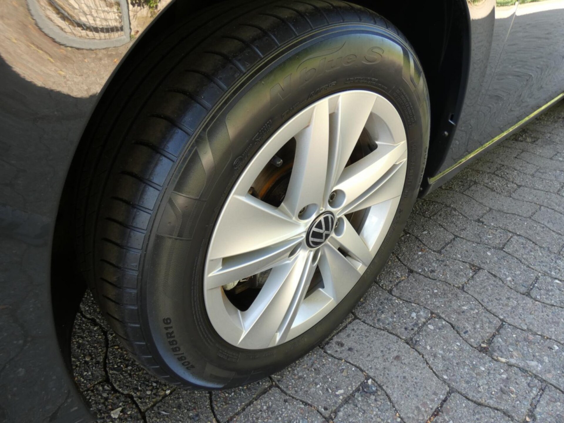 Volkswagen Golf Variant Life
