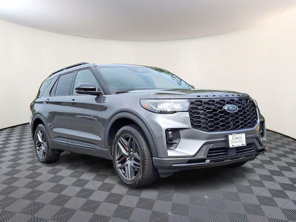 2025 Ford Explorer