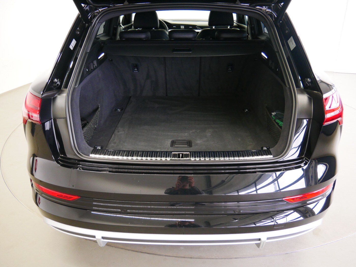 Image about Audi e-tron S line 55 quattro
