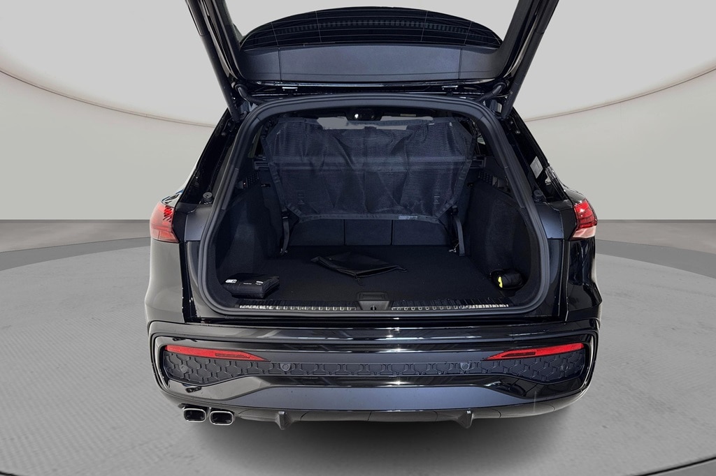 Bild som visar Audi Q5 SUV Q5 SUV TDI quattro S line 150 kWS tronic - för mer information kontakta din Audi Partner