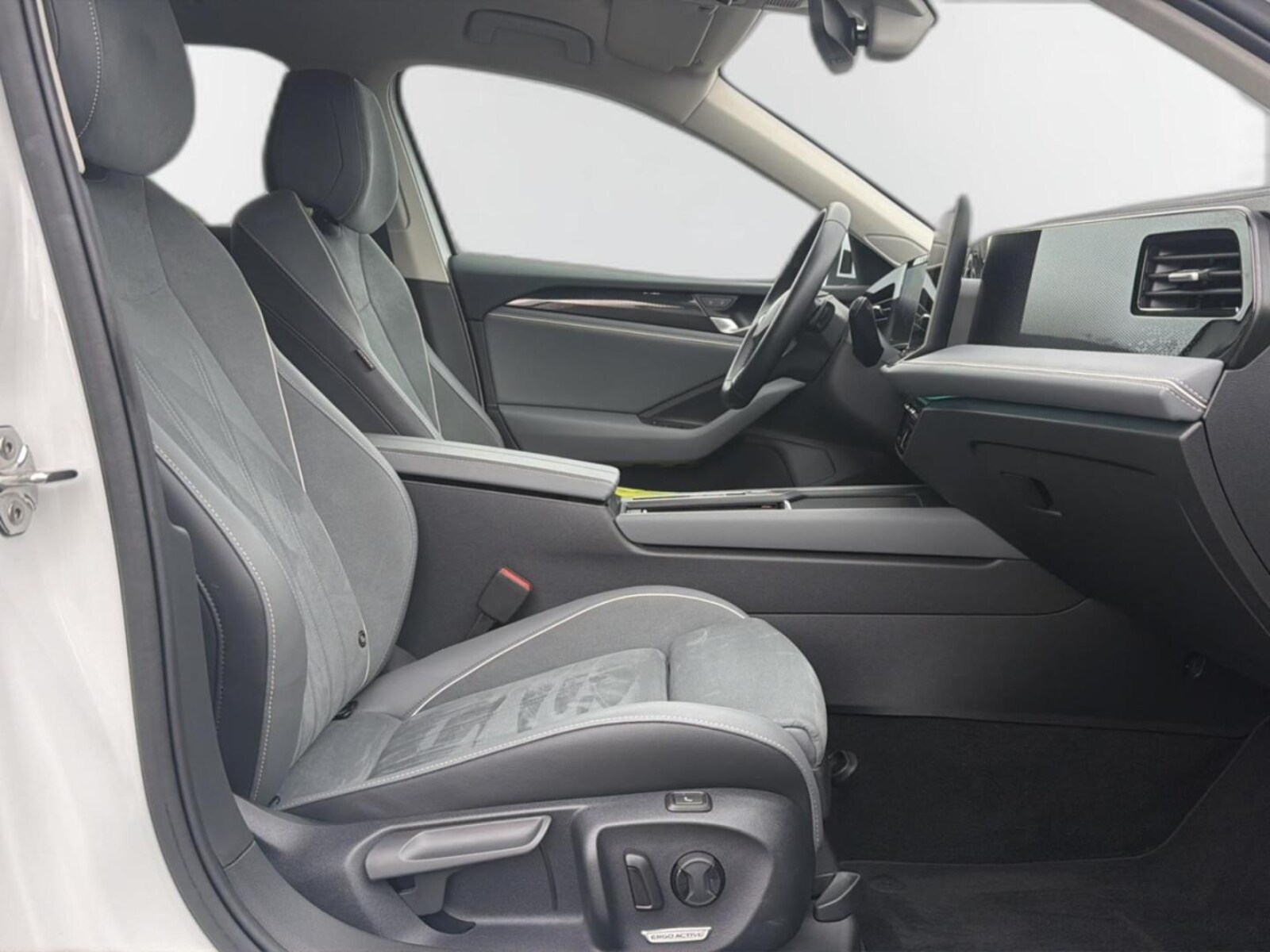 Volkswagen Passat – Bild 13