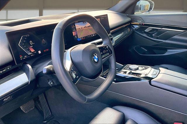 2024 BMW 5 Series 530i - Photo 14