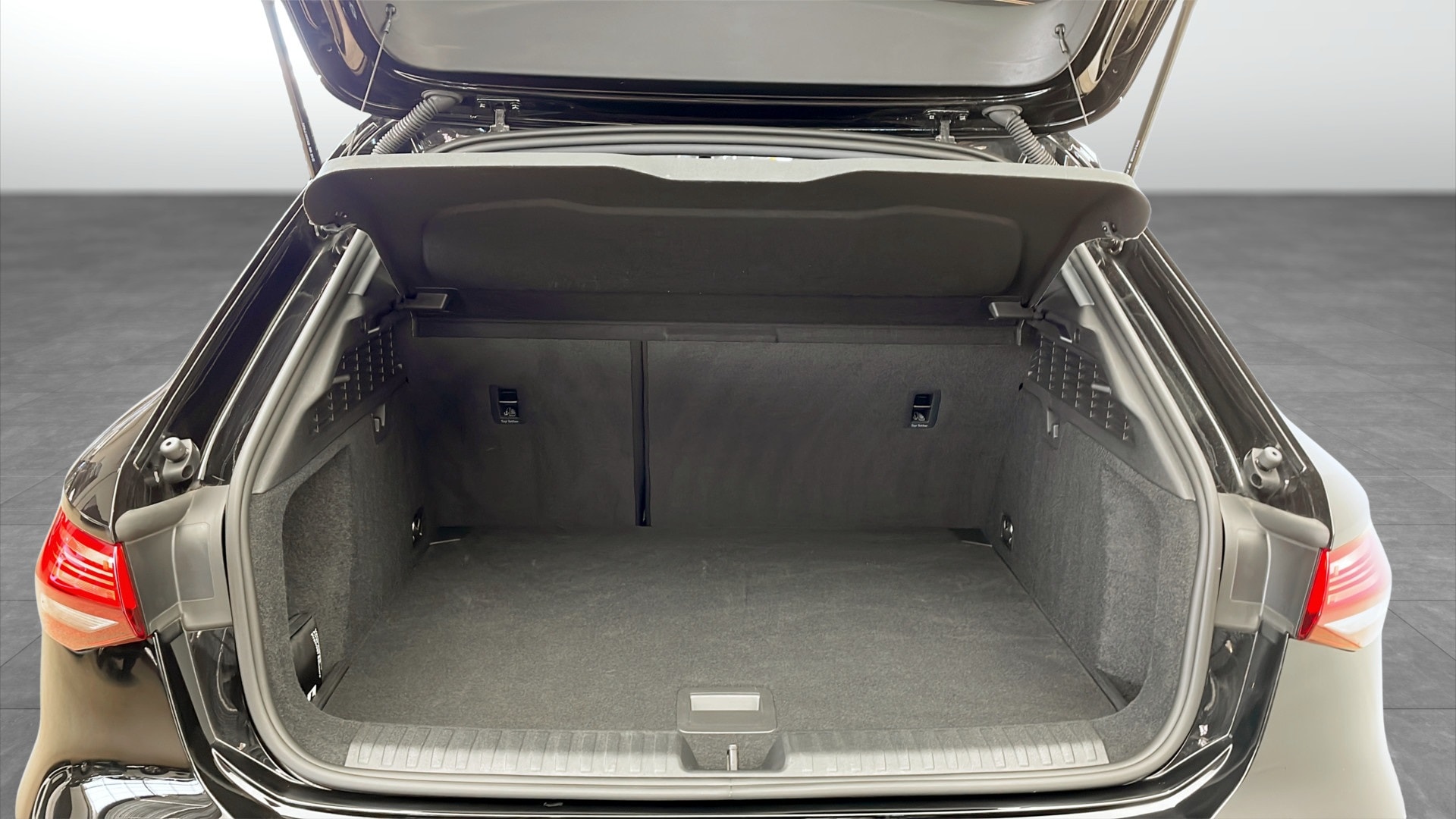 Bild som visar Audi A3 Sportback A3 Sportback 35 TFSI Proline advanced 150 hk S tronic - för mer information kontakta din Audi Partner