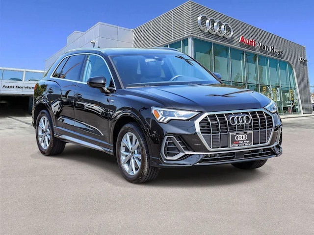 2023 Audi Q3 Premium Plus