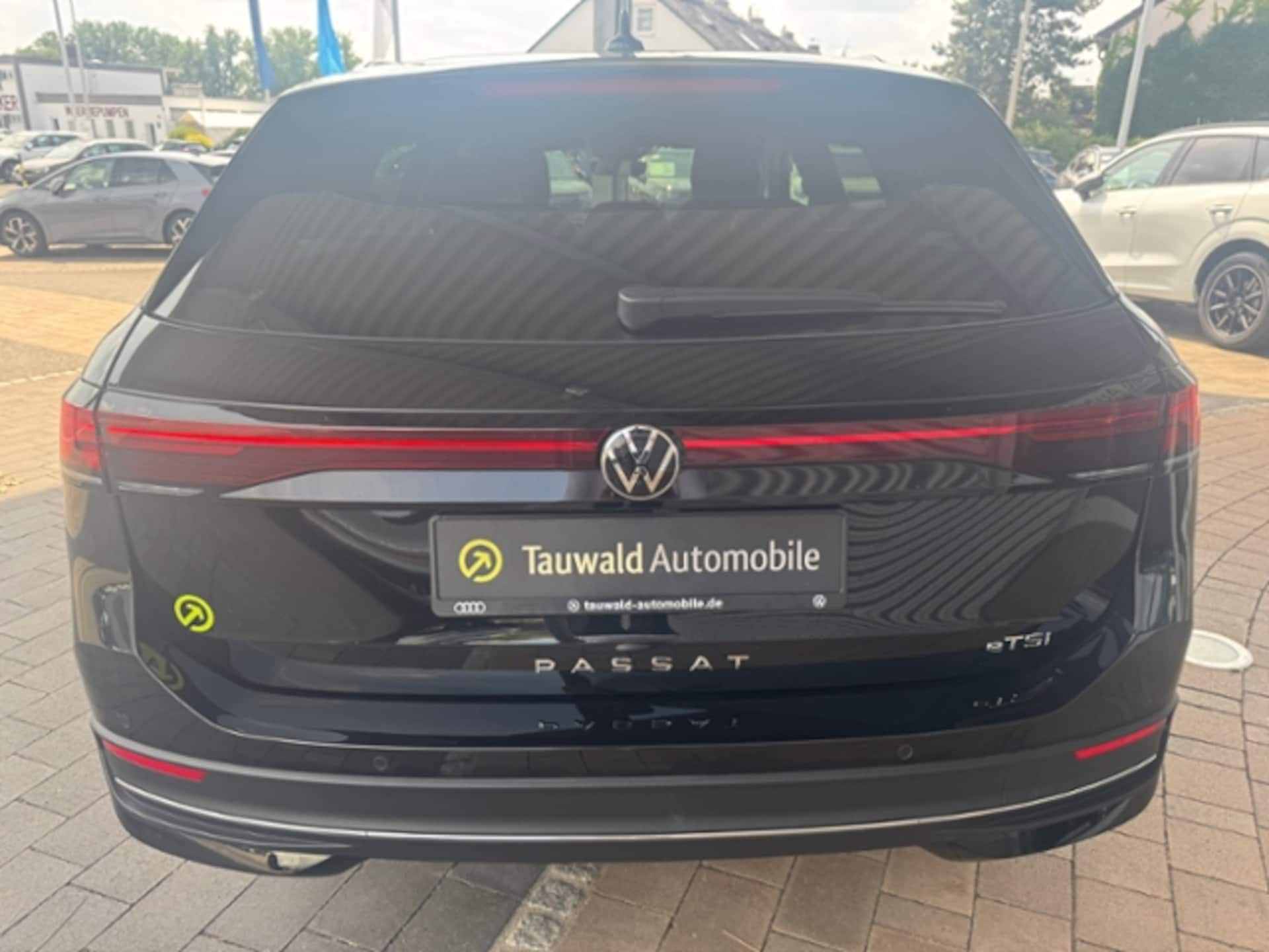 Volkswagen Passat Business