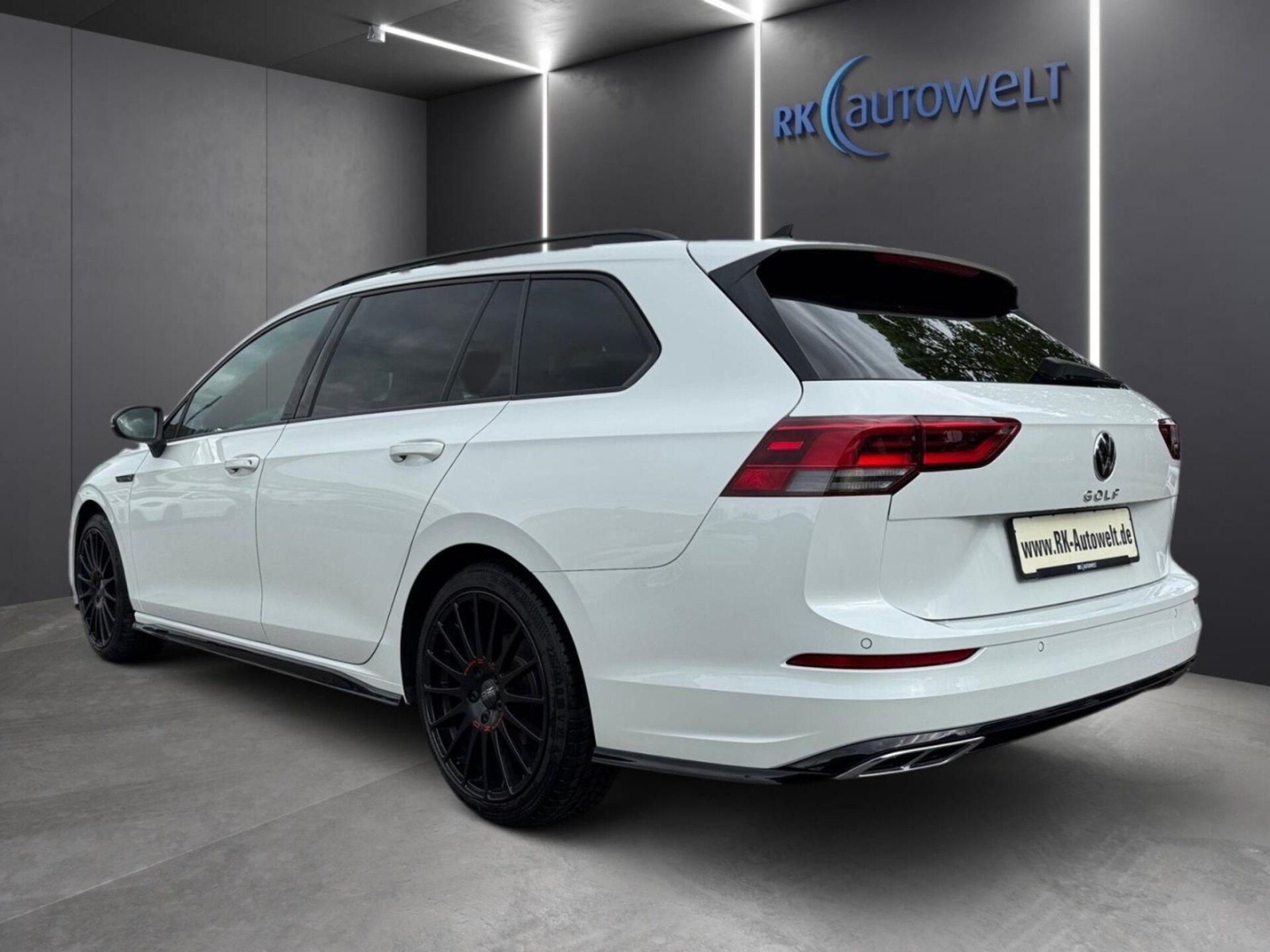 Volkswagen Golf Variant R-Line