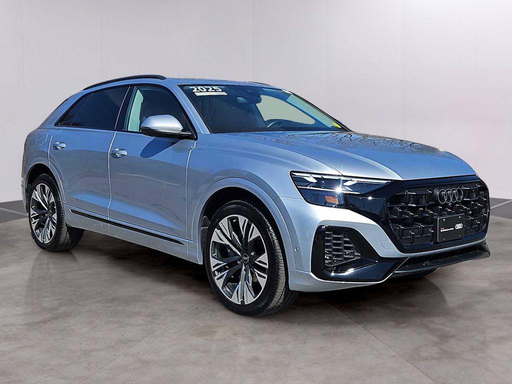 2025 Audi Q8 Premium - Photo 10