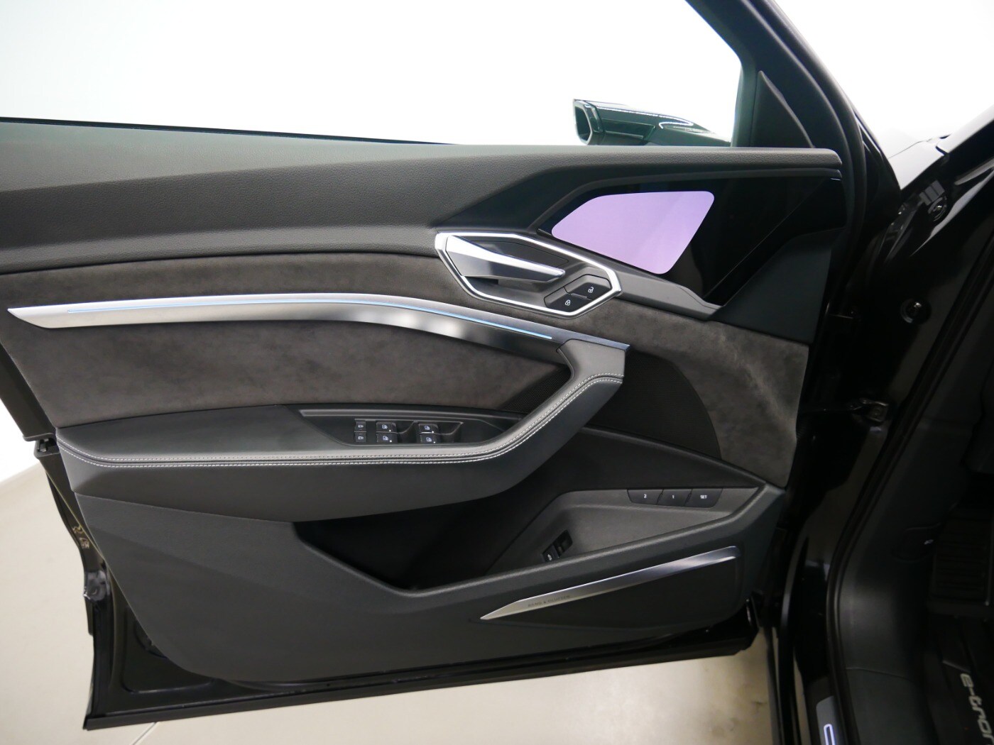 Image about Audi e-tron S line 55 quattro