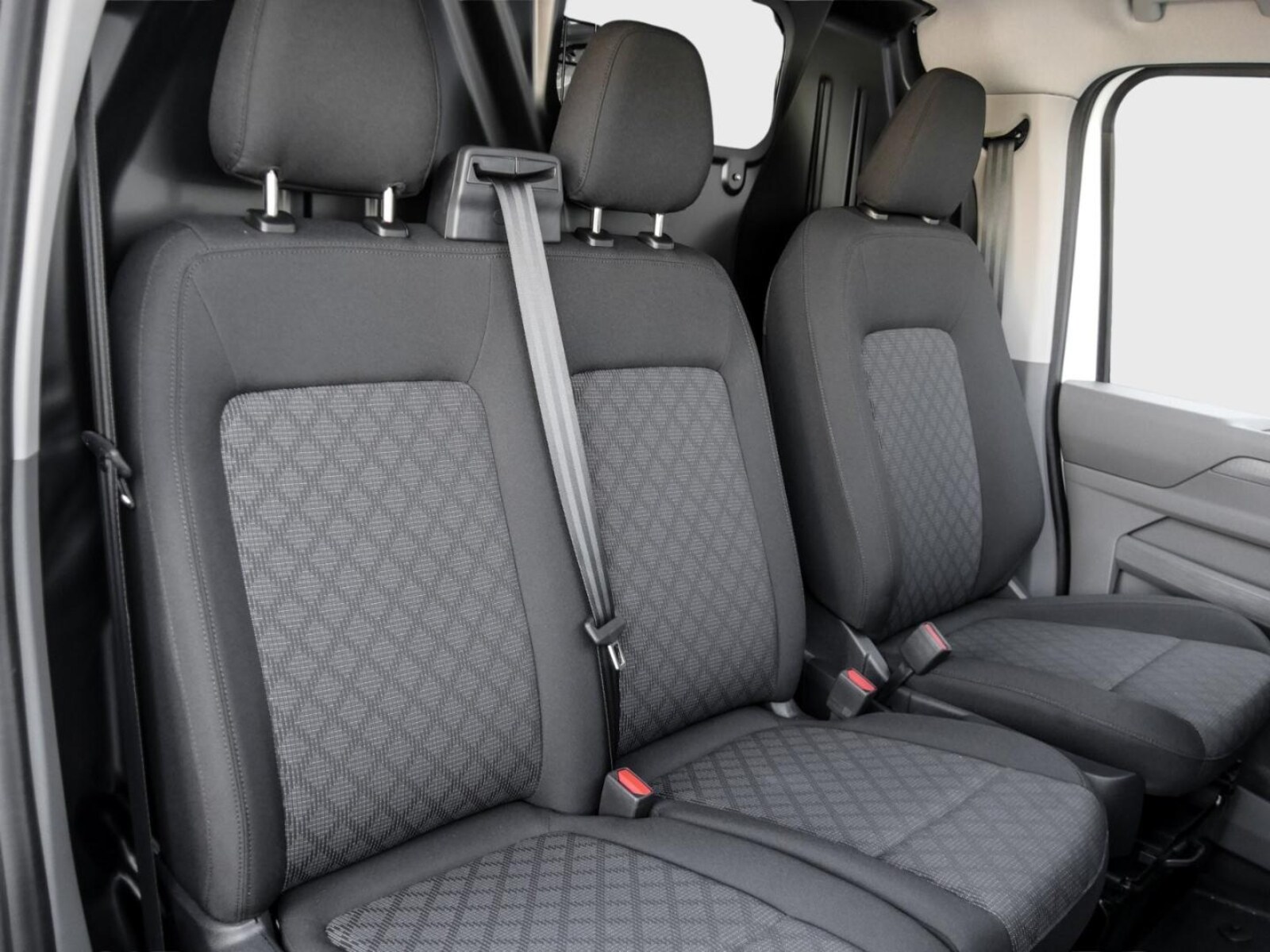 Volkswagen Transporter Kasten kurzer Radstand – Bild 4