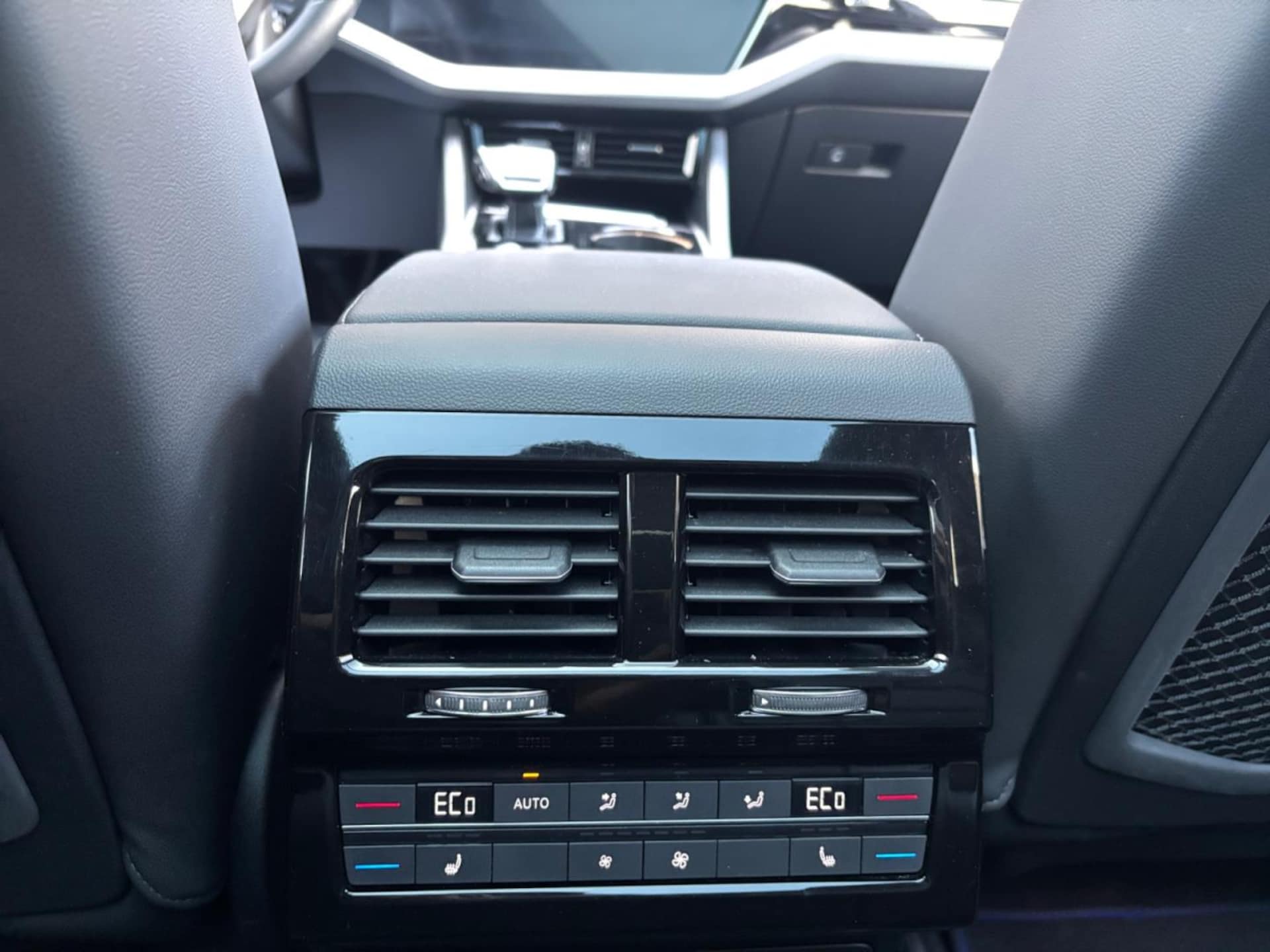 Volkswagen Touareg R