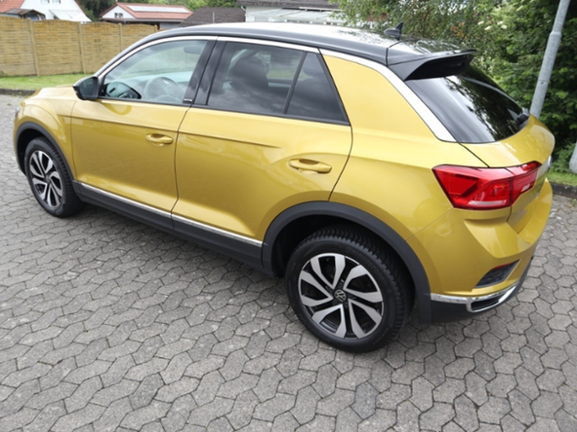 Volkswagen T-Roc Active