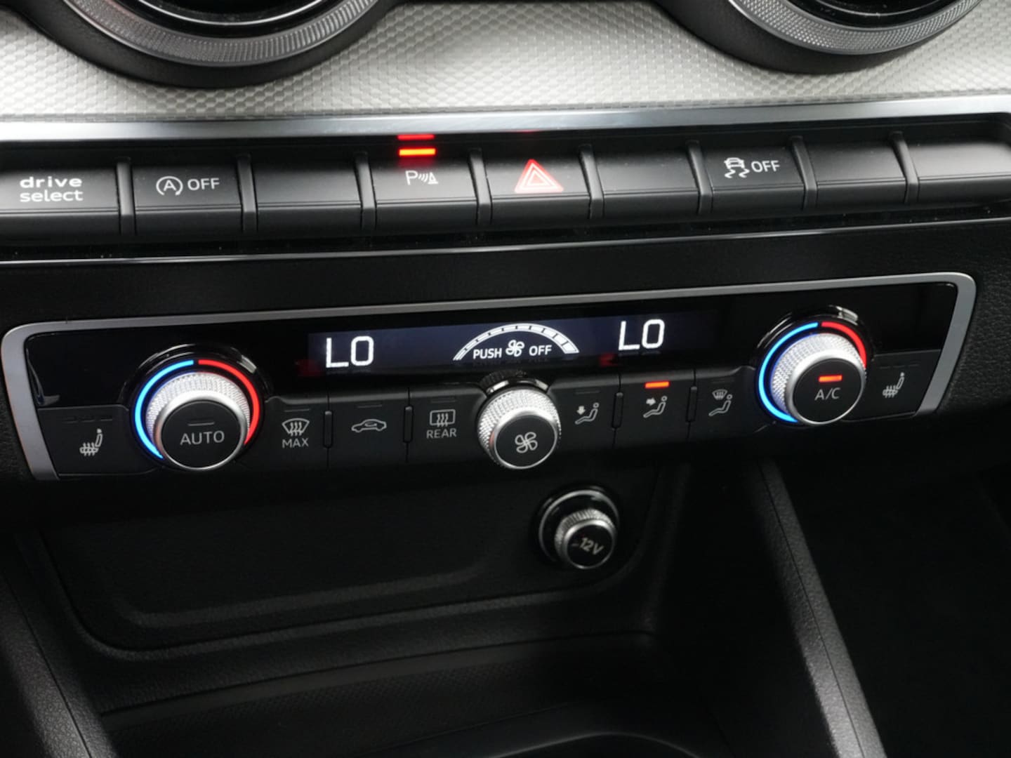Bild über Audi Q2 advanced 35 TDI S tronic - für weitere Informationen kontaktieren Sie den Audi Partner